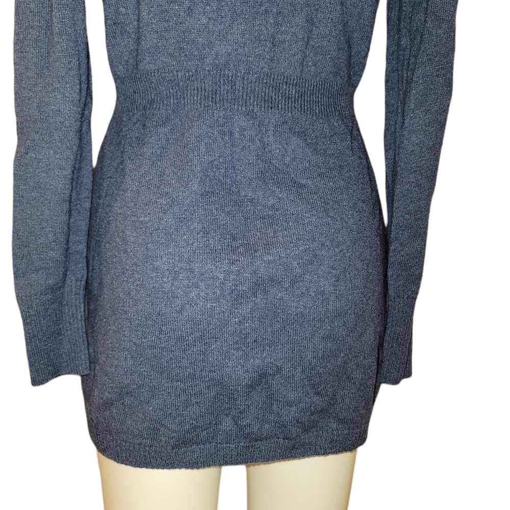 Sweater - Picture 11 of 16